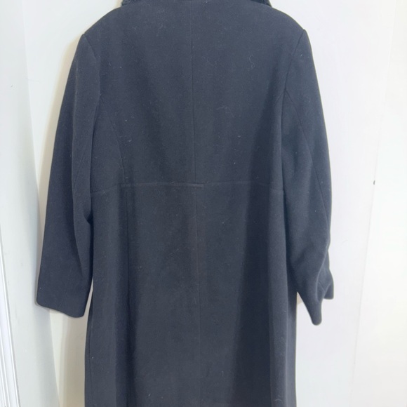 Jones New York Women 2xl Wool Long Black Coat Overcoat Faux Fur Collar - Picture 6 of 8